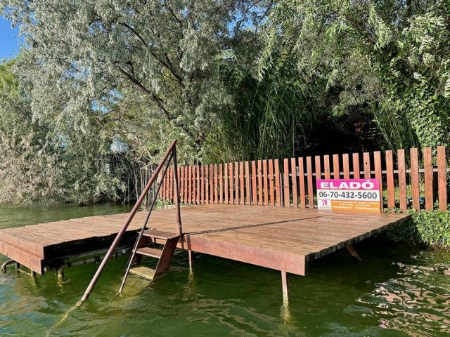 Eladó nyaraló, Szigetszentmiklóson 19.4 M Ft, 2 szobás