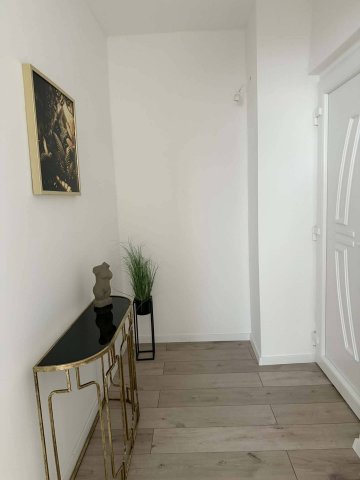 Eladó téglalakás, Pécsett 82.9 M Ft, 3 szobás