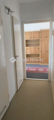 Kiadó panellakás, albérlet, Budapesten, XV. kerületben, 3 szobás