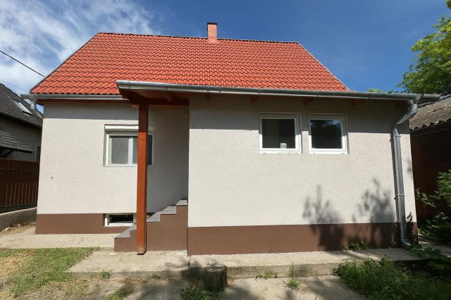 Eladó családi ház, Szigetszentmiklóson 58 M Ft, 1+2 szobás
