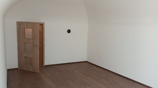 Eladó sorház, Kőszegen 34.9 M Ft, 2 szobás