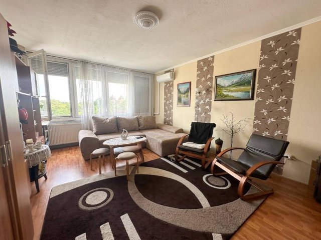 Eladó téglalakás, Gödöllőn 62 M Ft, 2 szobás