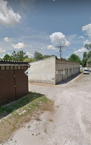 Kiadó garázs, Vácon, Avar utcában 25 E Ft / hó