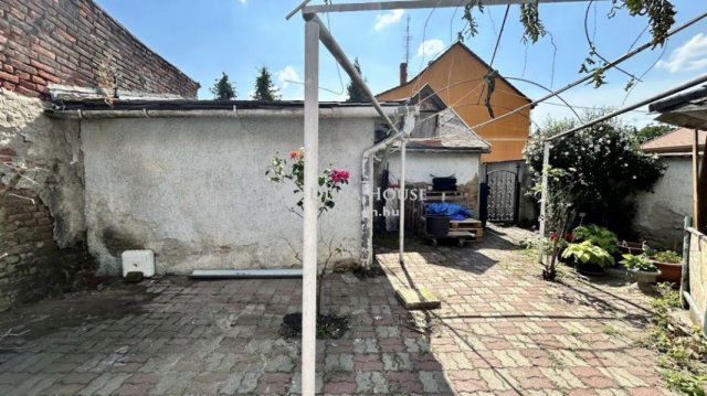 Eladó családi ház, Szombathelyen 49 M Ft, 3+1 szobás