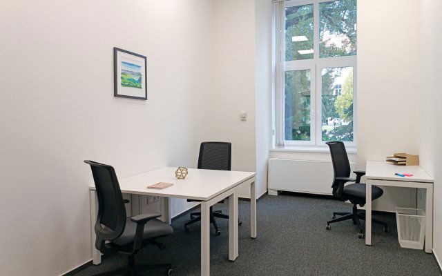 Kiadó iroda, Debrecenben, Vágóhíd utcában 123 E Ft / hó