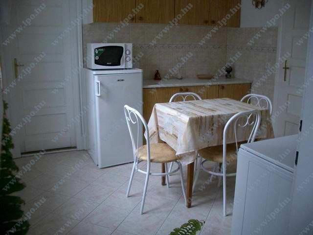Kiadó téglalakás, albérlet, Budapesten, VIII. kerületben