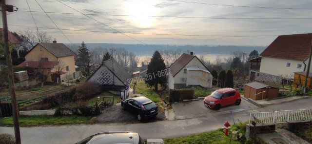 Eladó nyaraló, Mohácson 25 M Ft, 2 szobás / költözzbe.hu