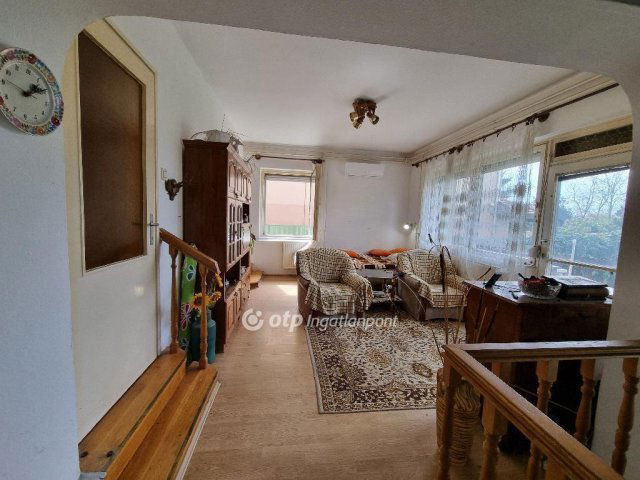 Eladó családi ház, Taksonyon 97.8 M Ft, 3+2 szobás