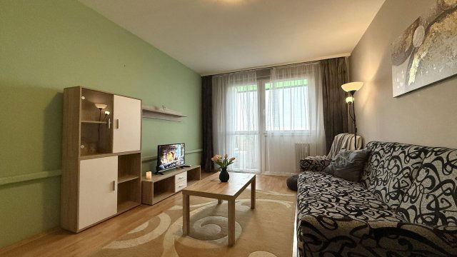 Kiadó panellakás, albérlet, Debrecenben 220 E Ft / hó, 2 szobás