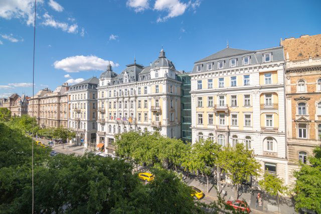 Eladó téglalakás, Budapesten, VII. kerületben, Erzsébet körúton