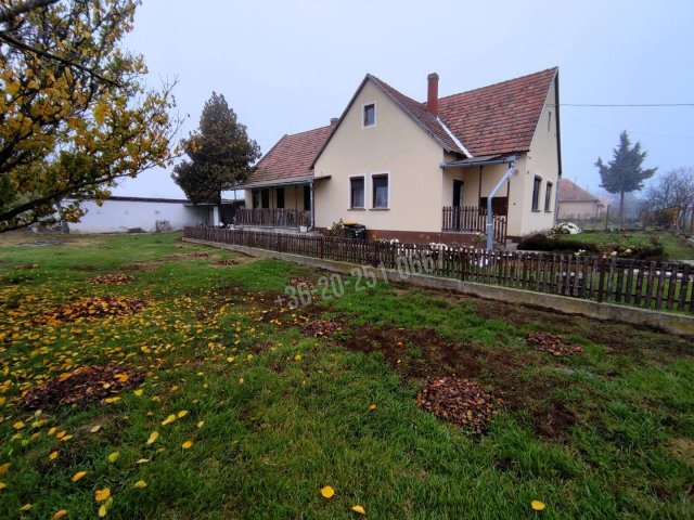 Eladó családi ház, Homorúdon 27.5 M Ft, 4 szobás