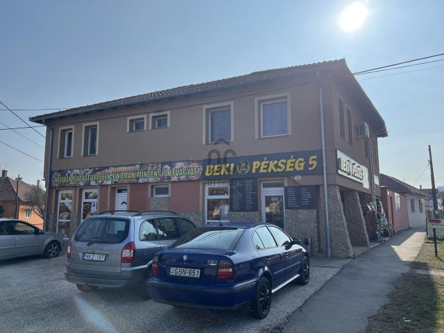 Eladó üzlethelyiség, Hajdúszoboszlón 199.99 M Ft, 5 szobás
