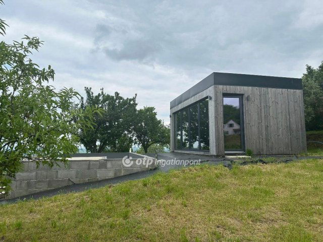 Eladó nyaraló, Szekszárdon 41 M Ft, 1 szobás