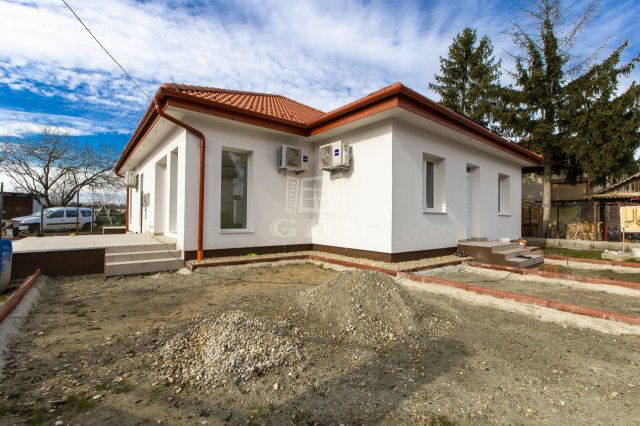 Eladó ikerház, Bagon 89.99 M Ft, 3 szobás / költözzbe.hu