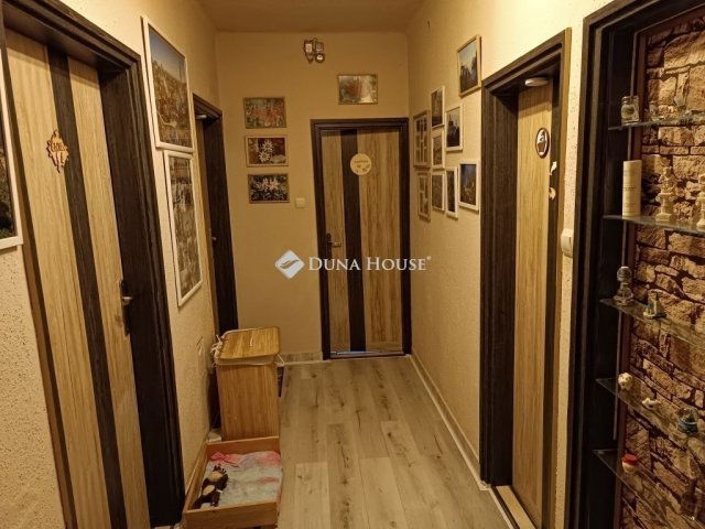 Eladó családi ház, Érden 139.9 M Ft, 3 szobás