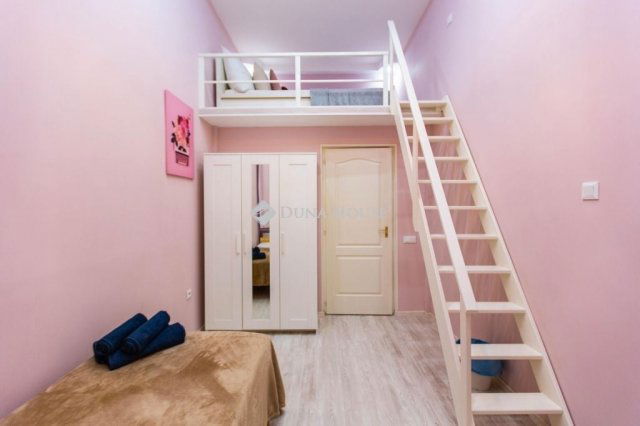 Eladó téglalakás, Budapesten, VI. kerületben 130 M Ft, 5 szobás