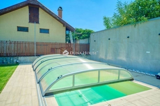 Eladó ikerház, Gyálon 114.9 M Ft, 6 szobás