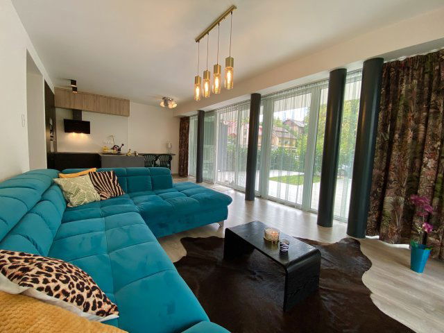 Eladó téglalakás, Balatonföldváron 135 M Ft, 3 szobás