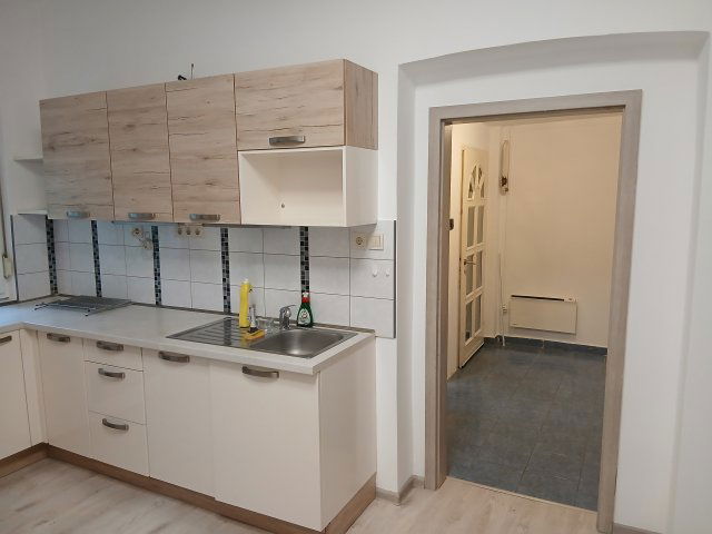 Kiadó családi ház, albérlet, Győrött 250 E Ft / hó