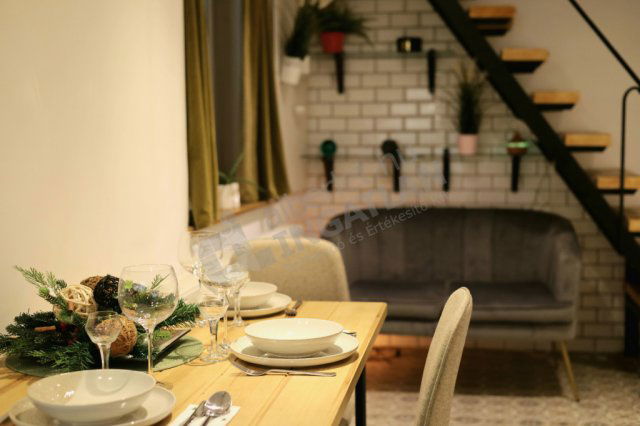 Kiadó téglalakás, albérlet, VII. kerületben, Peterdy utcában