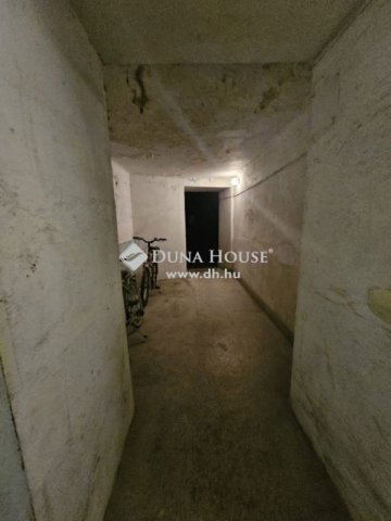 Eladó téglalakás, Budapesten, V. kerületben 68 M Ft, 2 szobás