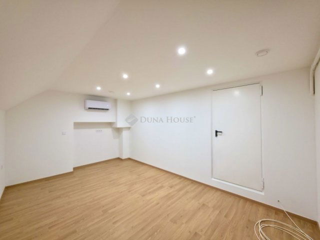 Eladó üzlethelyiség, Budapesten, VII. kerületben 52.9 M Ft