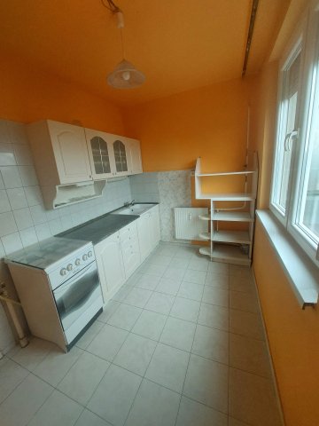 Eladó panellakás, Egerben 39.5 M Ft, 2 szobás