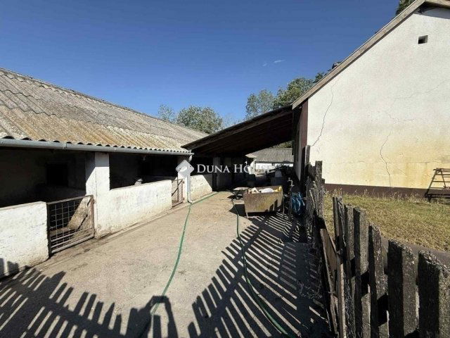 Eladó családi ház, Kecskeméten 59.9 M Ft, 2 szobás