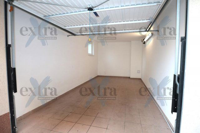 Kiadó garázs, Szegeden 40 E Ft / hó, 1 szobás