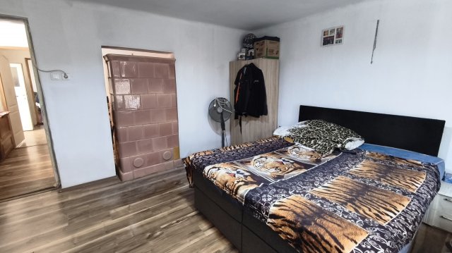 Eladó családi ház, Szakályon 27 M Ft, 2 szobás