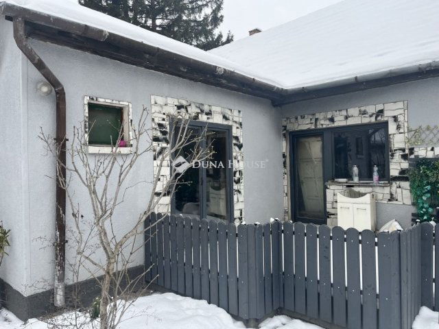 Eladó családi ház, Szigethalmon 70 M Ft, 4 szobás