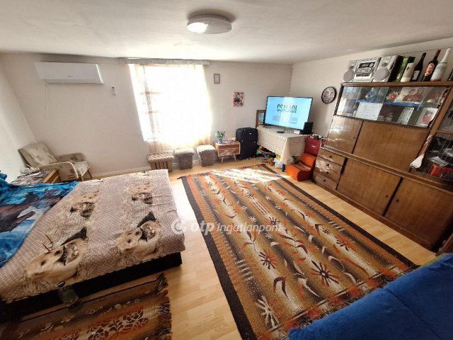 Eladó családi ház, Tiszakécskén 14.9 M Ft, 2 szobás