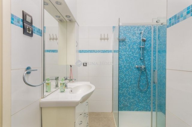 Eladó téglalakás, Budapesten, VII. kerületben 79.9 M Ft