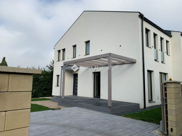 Eladó ikerház, Gárdonyban 128.5 M Ft, 5 szobás