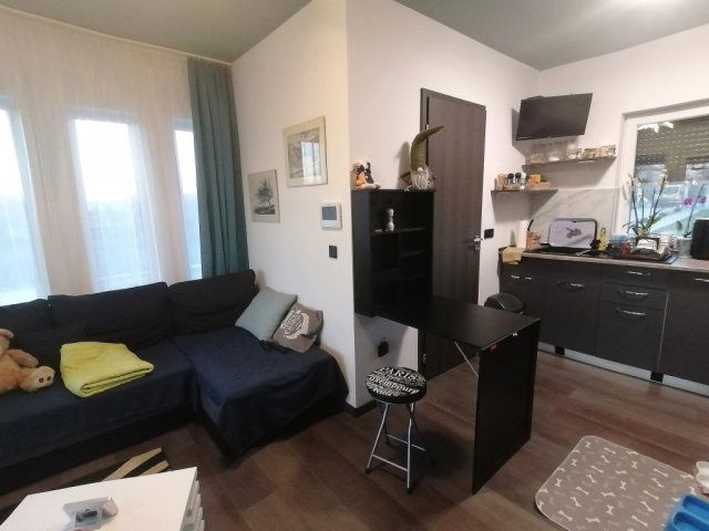 Eladó családi ház, Pusztaszabolcson 35 M Ft, 2 szobás