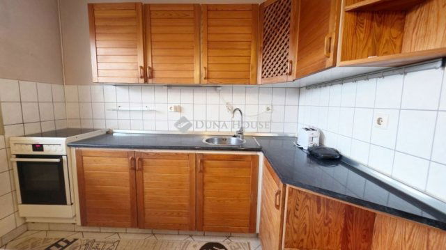 Kiadó téglalakás, albérlet, Szombathelyen 200 E Ft / hó