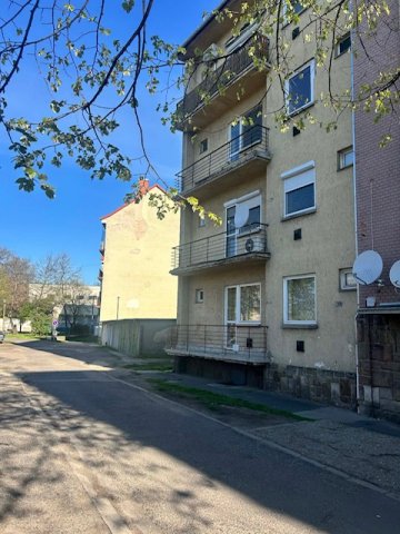Eladó téglalakás, Győrött 59 M Ft, 2+1 szobás