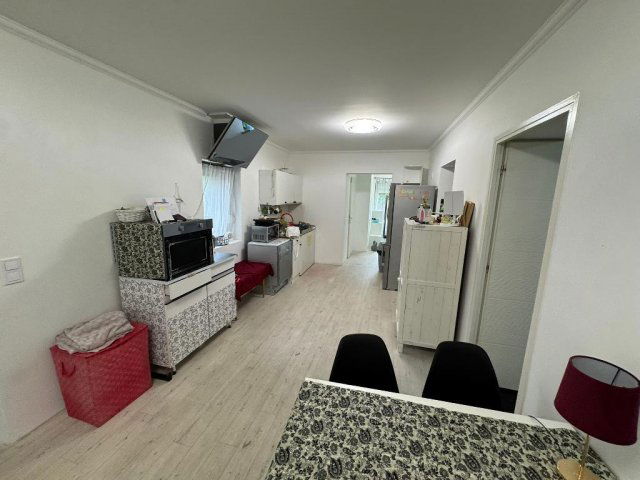 Eladó családi ház, Poroszlón 45 M Ft, 3 szobás