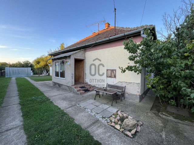Eladó családi ház, Mikepércsen 59.9 M Ft, 3 szobás