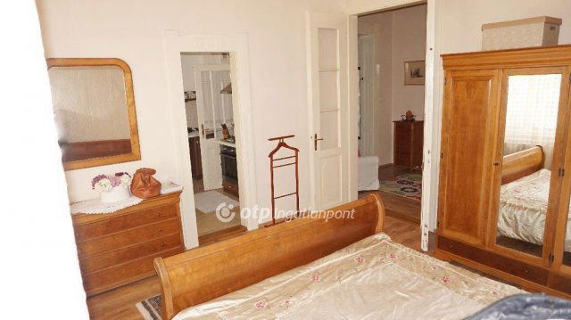 Eladó sorház, Gyöngyösön 63.5 M Ft, 2 szobás