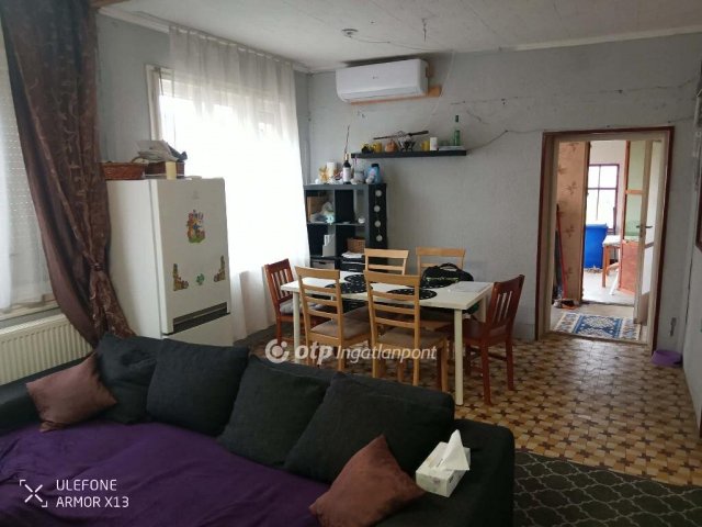 Eladó családi ház, Szelevényen 18 M Ft, 3 szobás