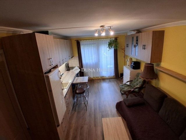 Eladó panellakás, Budapesten, IV. kerületben 79.99 M Ft, 4 szobás