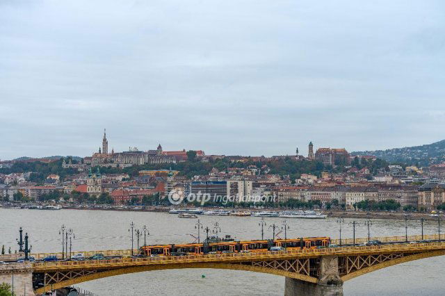 Eladó téglalakás, Budapesten, XIII. kerületben 258 M Ft