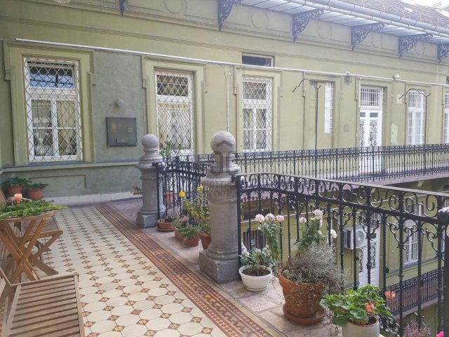 Eladó téglalakás, Budapesten, V. kerületben 230 M Ft, 3 szobás