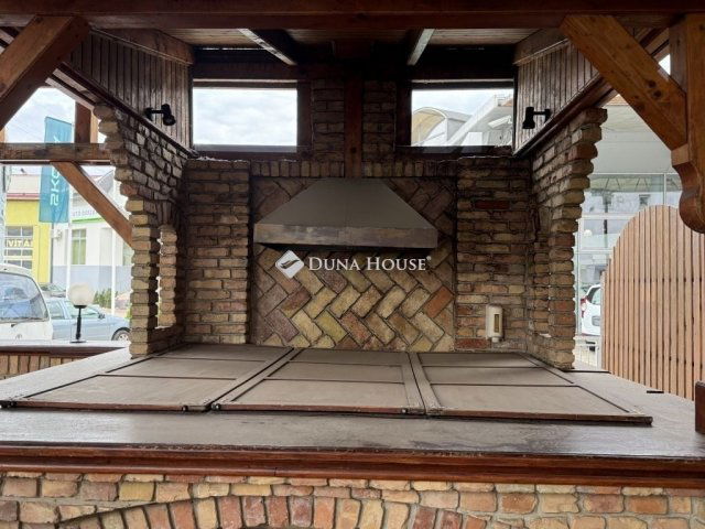 Eladó üzlethelyiség, Budapesten, XVII. kerületben 269 M Ft