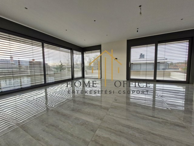 Eladó téglalakás, Debrecenben 249.9 M Ft, 3 szobás