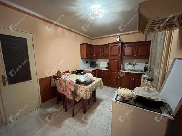 Eladó családi ház, Sopronkövesden 89.5 M Ft, 4 szobás