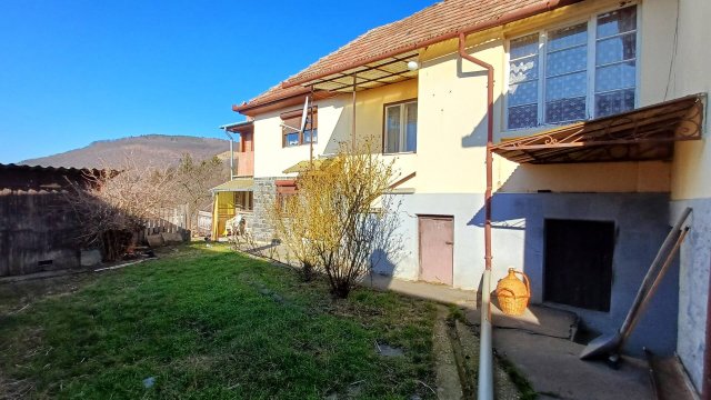 Eladó családi ház, Salgótarjánban, Vároldal utcában 22.5 M Ft