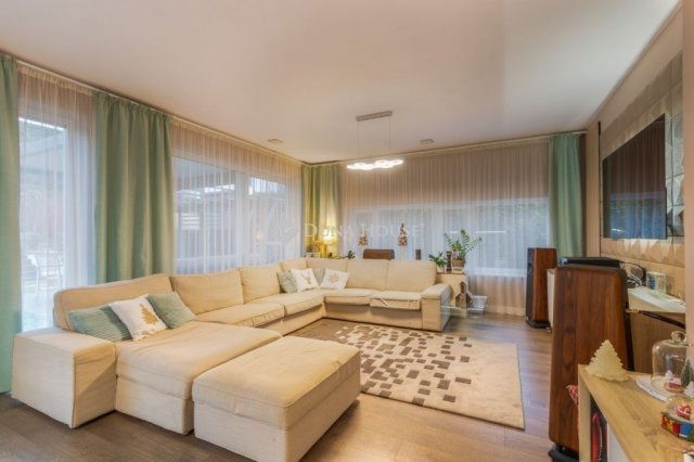 Eladó ikerház, Mogyoródon 249.9 M Ft, 5 szobás