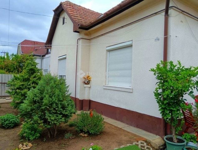 Eladó családi ház, Budapesten, XVII. kerületben 89.8 M Ft